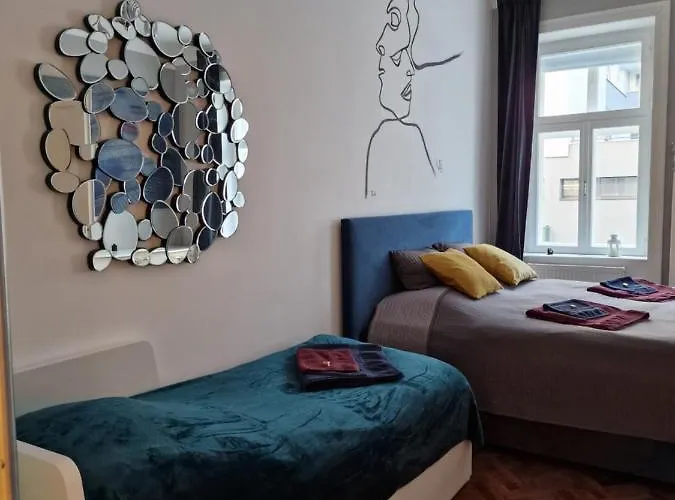 4 Seasons Apartment